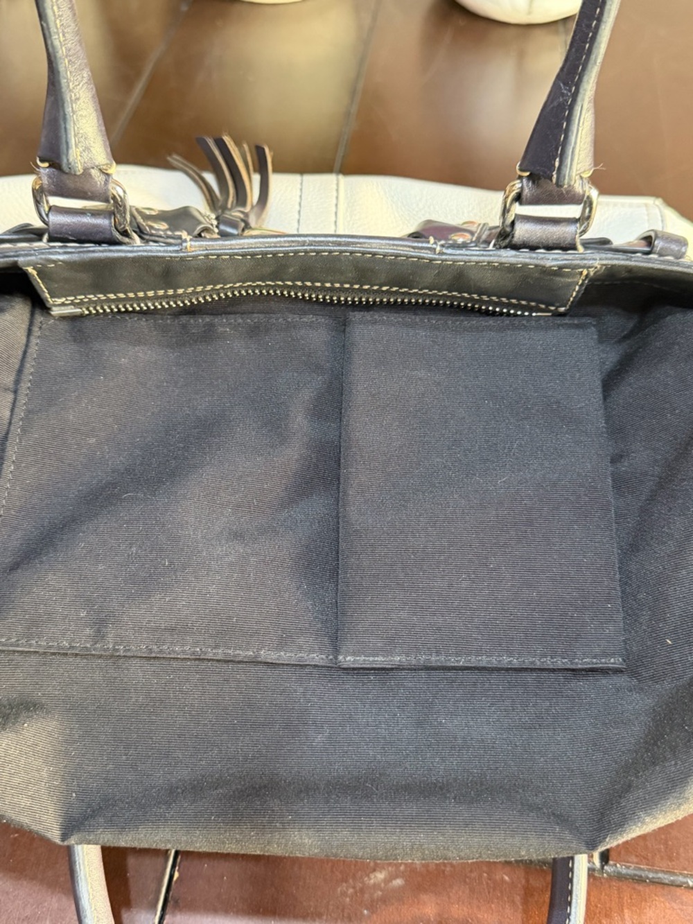 Coach Hampton braided satchel in white and black pebble leather - Picture 8 of 16